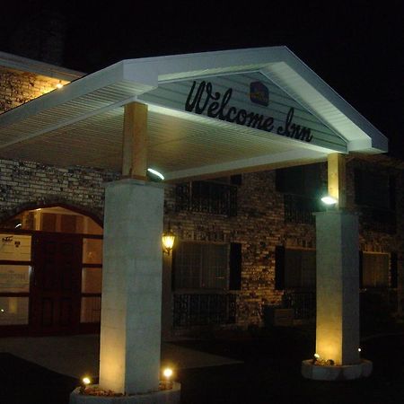 Ripon Welcome Inn And Suites Bagian luar foto