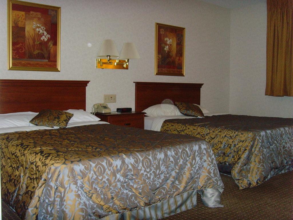 Ripon Welcome Inn And Suites Bagian luar foto